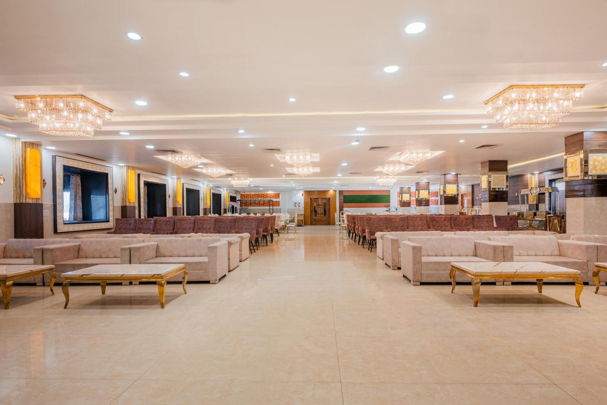 Hotel Vasdaa Grand Dehradun Zewnętrze zdjęcie