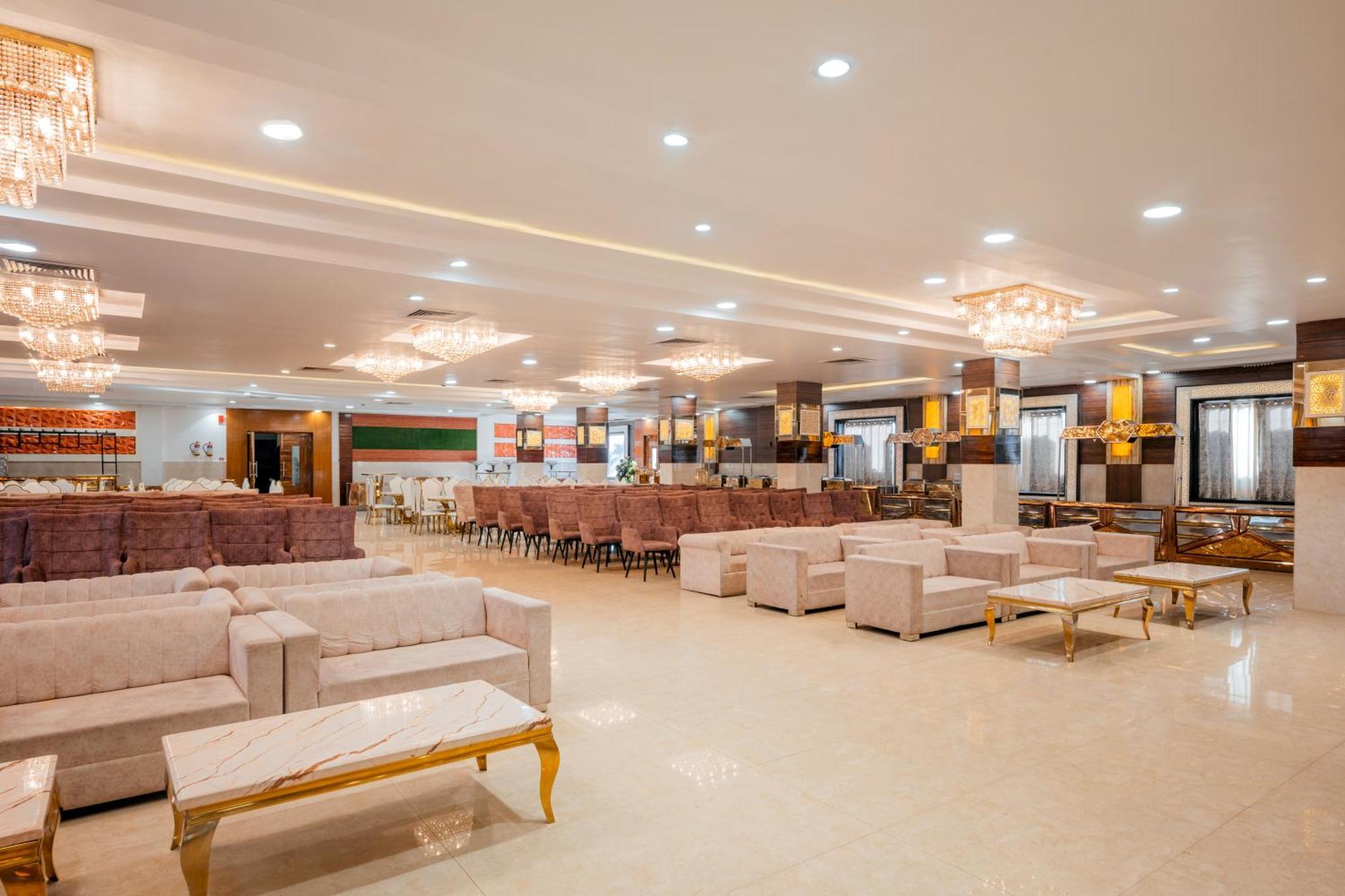 Hotel Vasdaa Grand Dehradun Zewnętrze zdjęcie