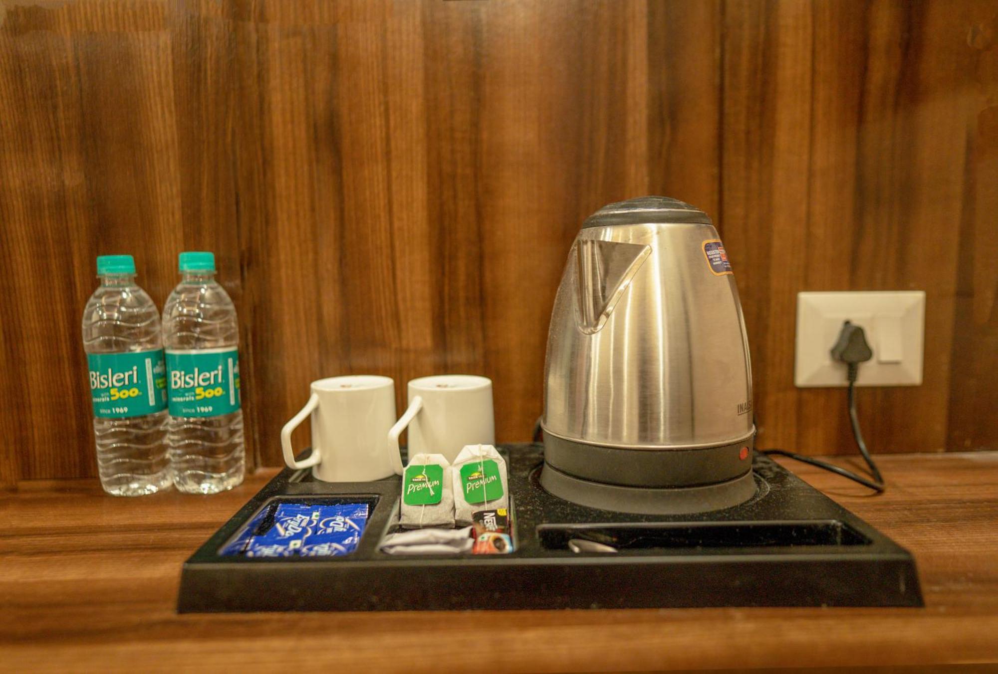 Hotel Vasdaa Grand Dehradun Zewnętrze zdjęcie